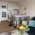 Le Paradis Mahon, Vue Mer, Elegance Et Fraichement Renove Apartment *