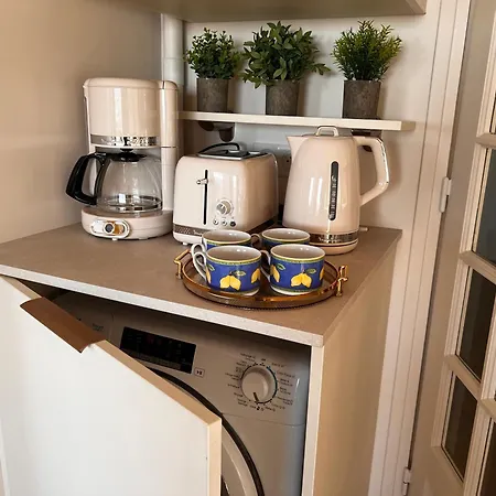 Le Paradis Mahon, Vue Mer, Elegance Et Fraichement Renove *